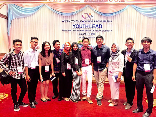 Elizabeth Charlotte Widjojo: ASEAN Youth Exchange Program 2015 at Chulalongkorn University, Thailand